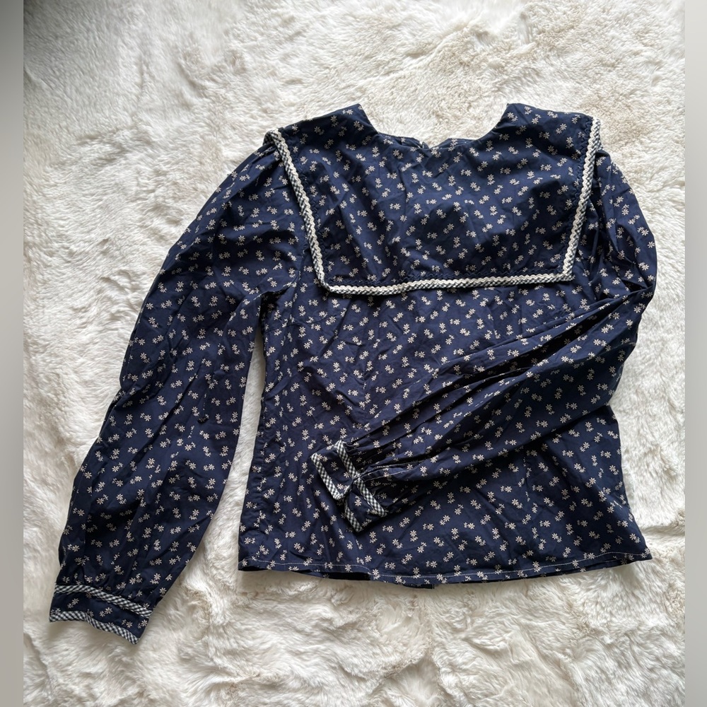 Doen Navy Floral Square-Yoke Long Sleeve Blouse